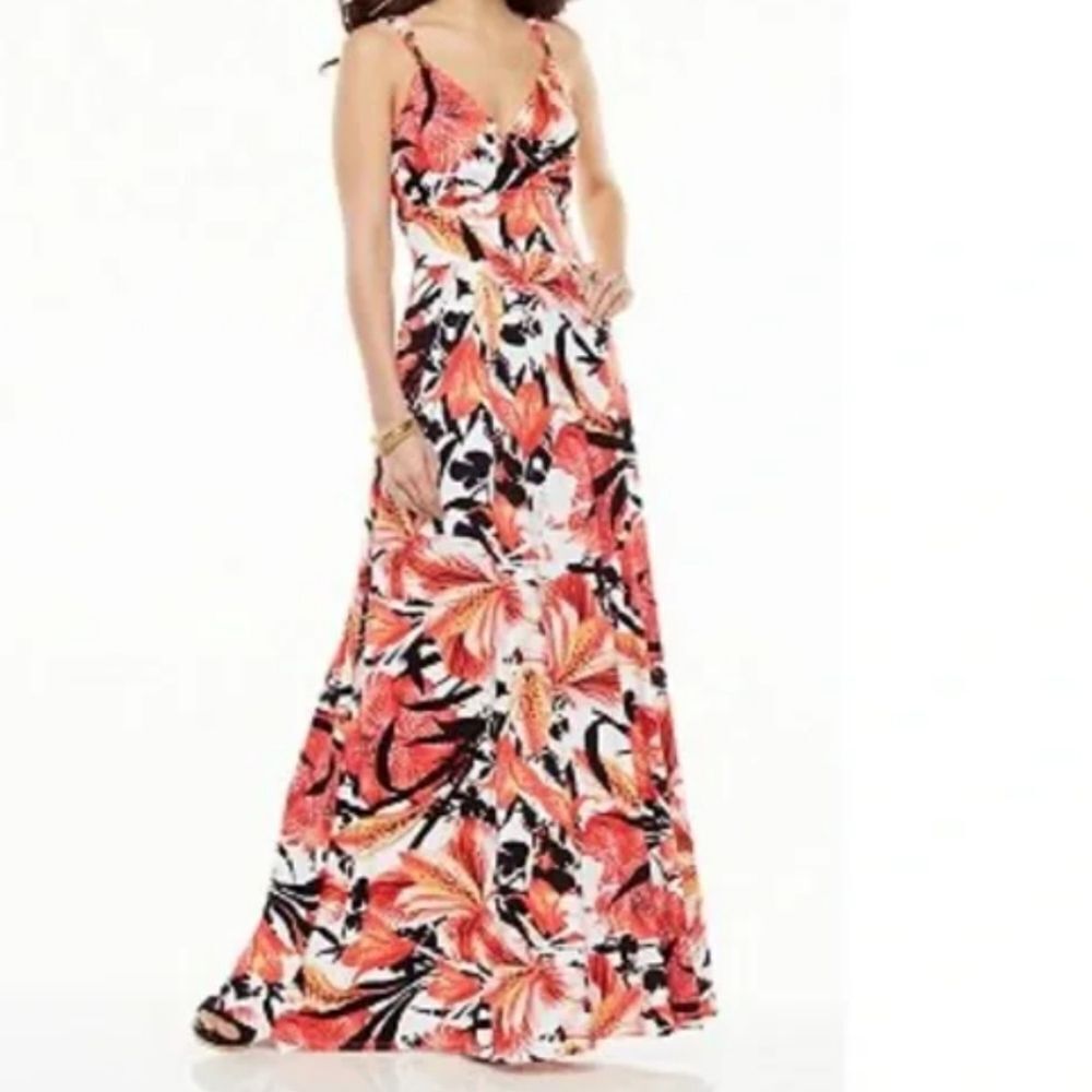 Jennifer Lopez Floral Maxi Dress. Beachy. Coastal.